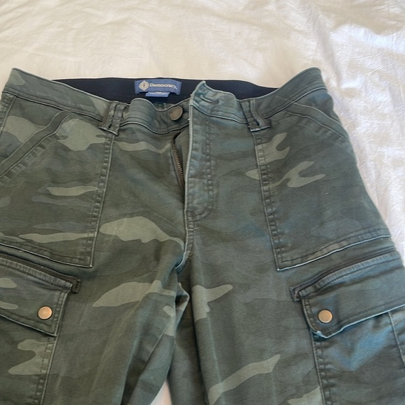 Democracy Ab Solution dark green camouflage pants! - Picture 2 of 4